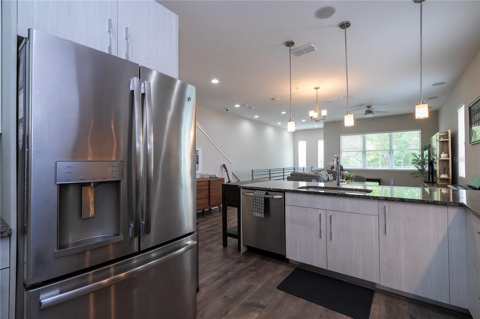 Image 30 of 61 For 73 Grant Street