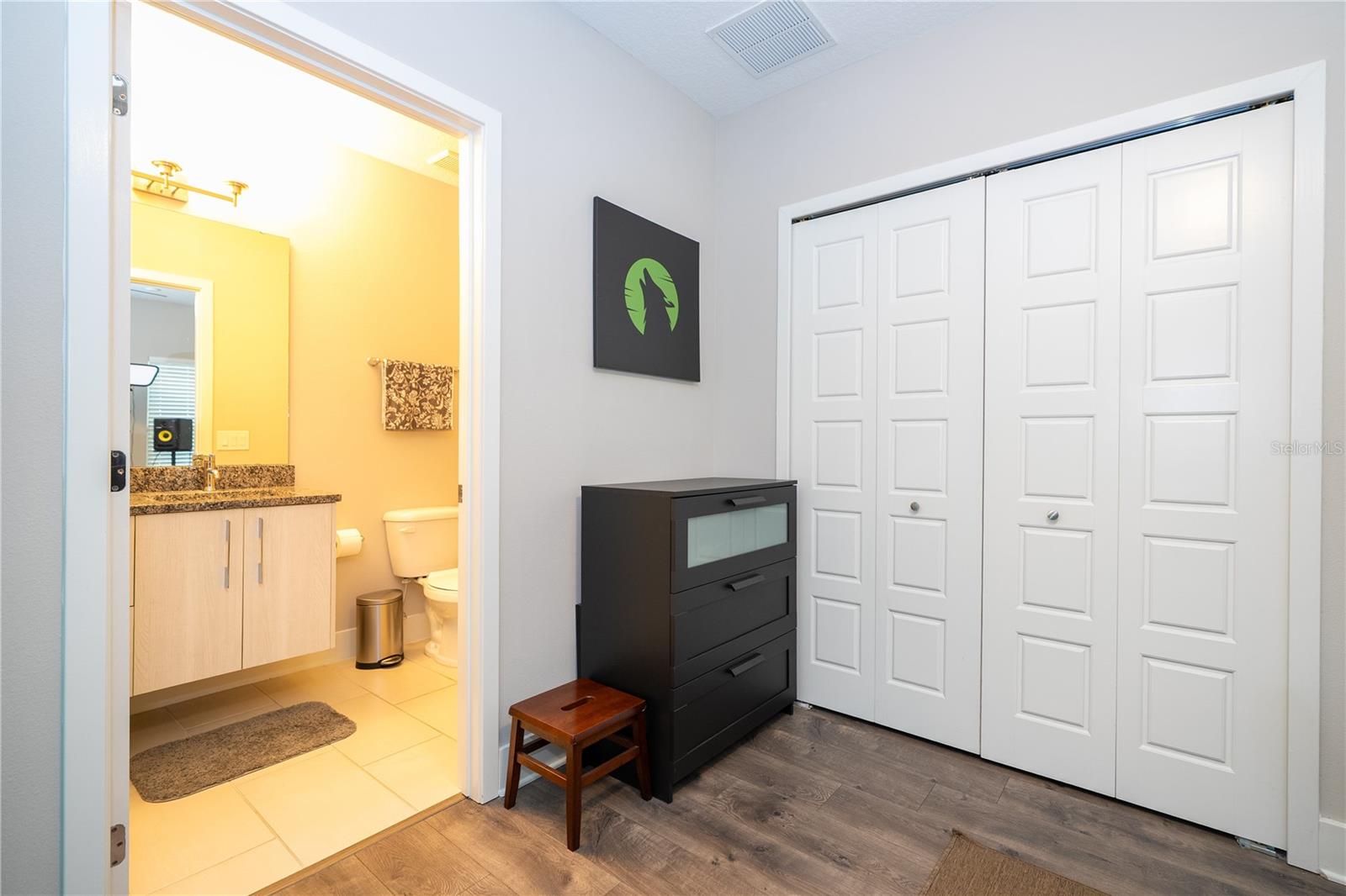 Image 9 of 61 For 73 Grant Street