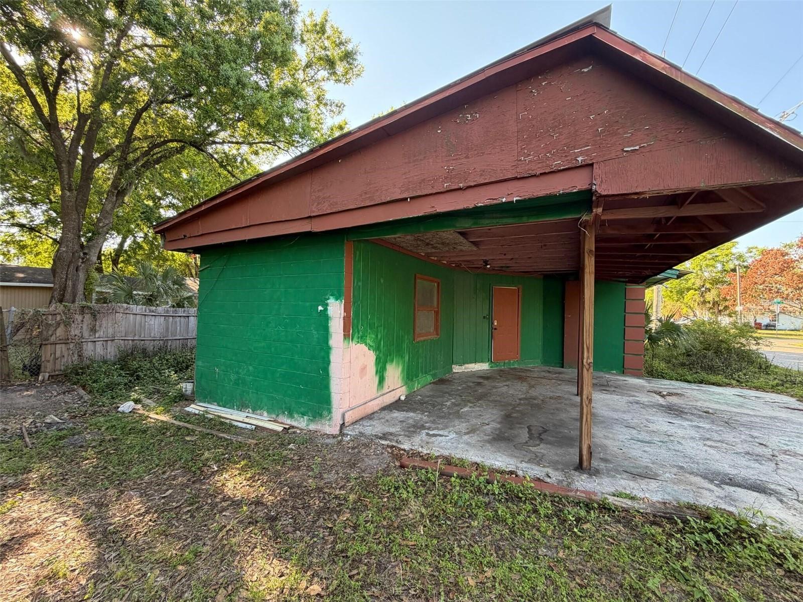 Image 5 of 13 For 702 Ohio Street