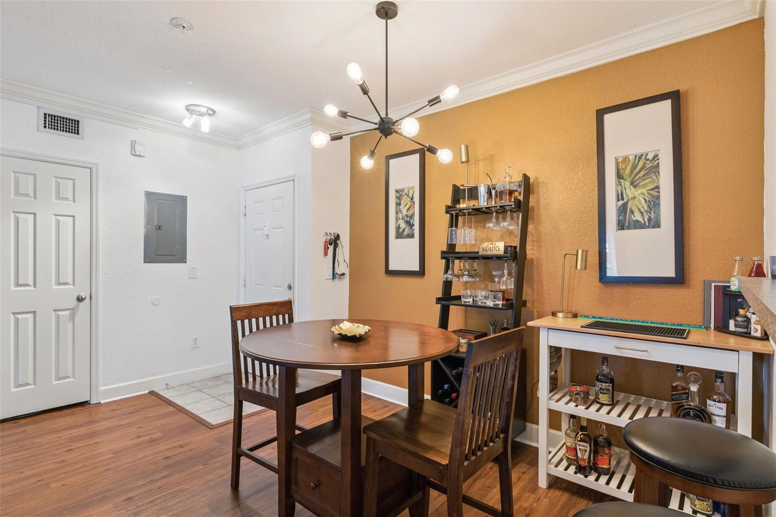 Image 10 of 45 For 202 South Street 2039