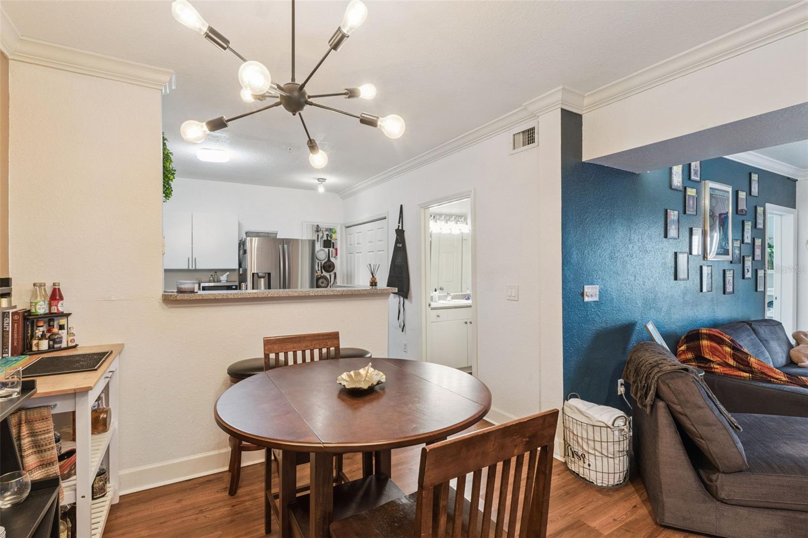 Image 12 of 45 For 202 South Street 2039