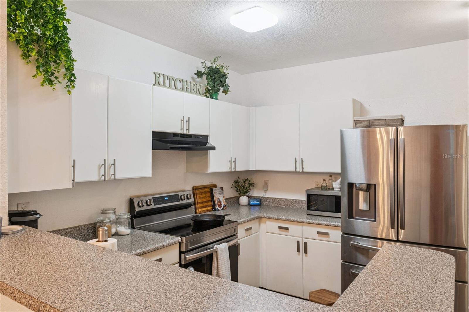 Image 16 of 45 For 202 South Street 2039