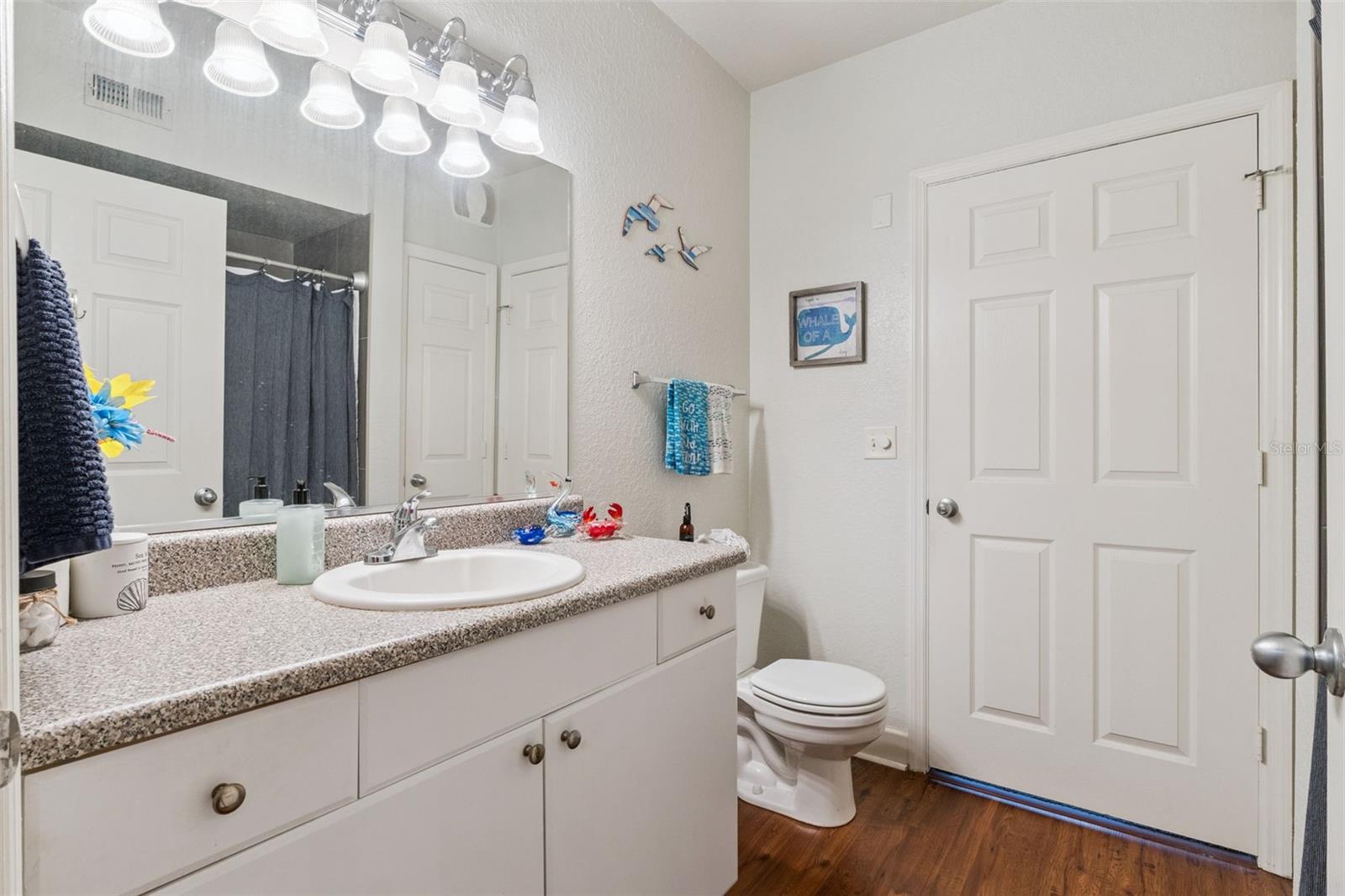 Image 22 of 45 For 202 South Street 2039