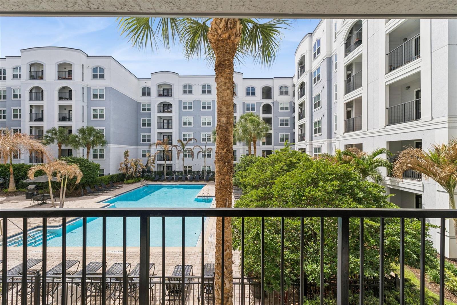 Image 28 of 45 For 202 South Street 2039