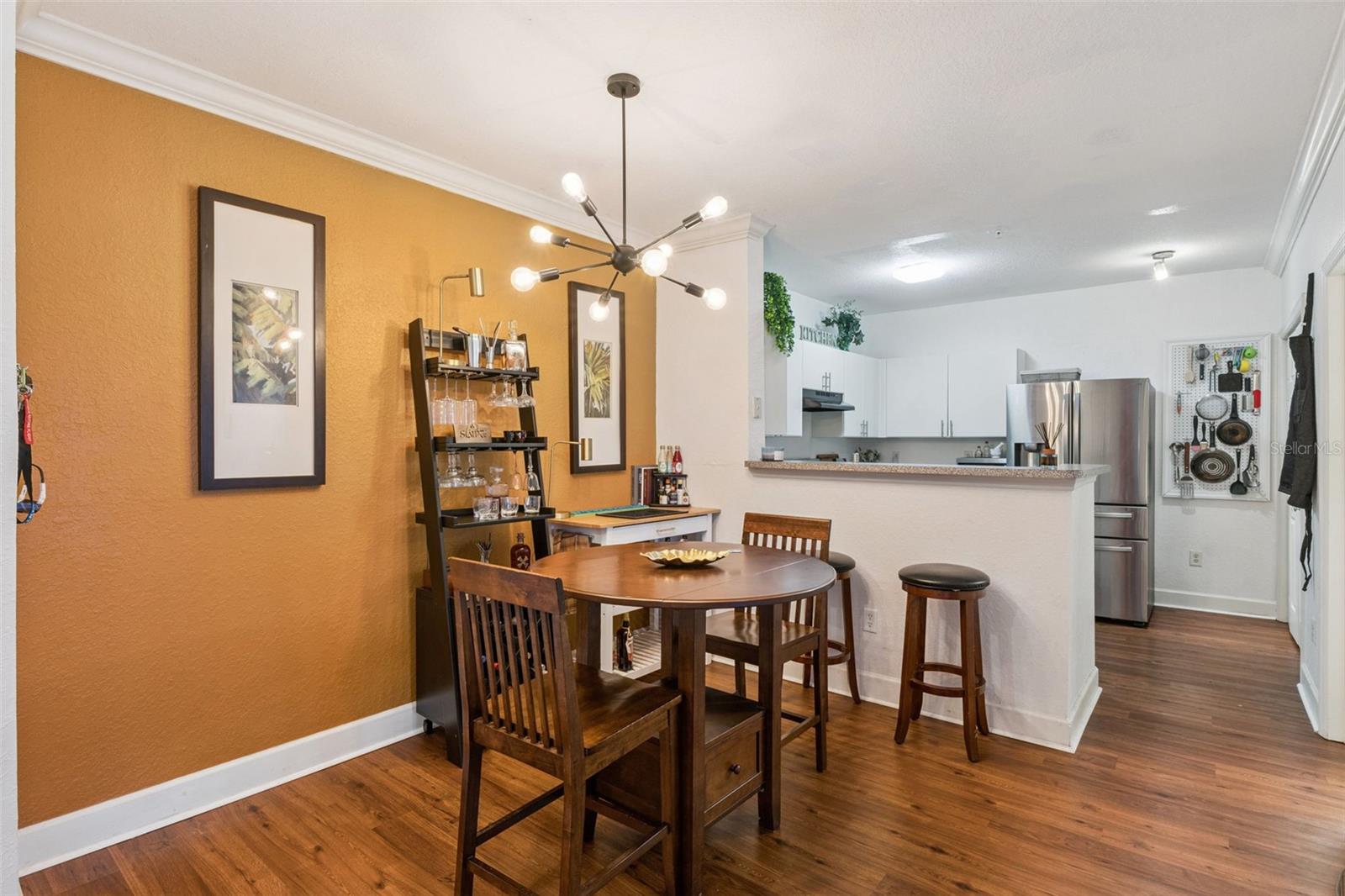 Image 9 of 45 For 202 South Street 2039