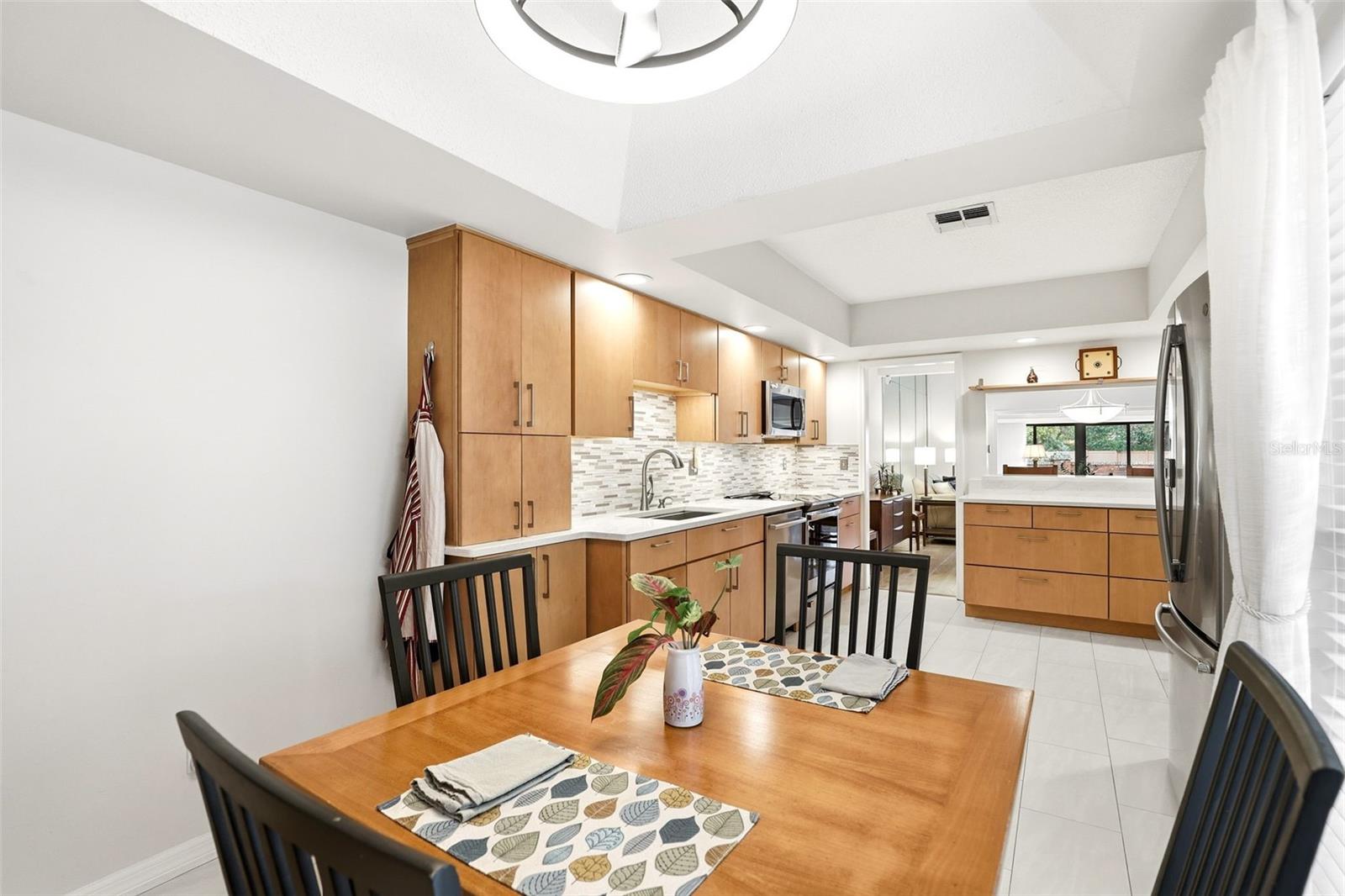 Image 15 of 53 For 121 Golf Club Drive