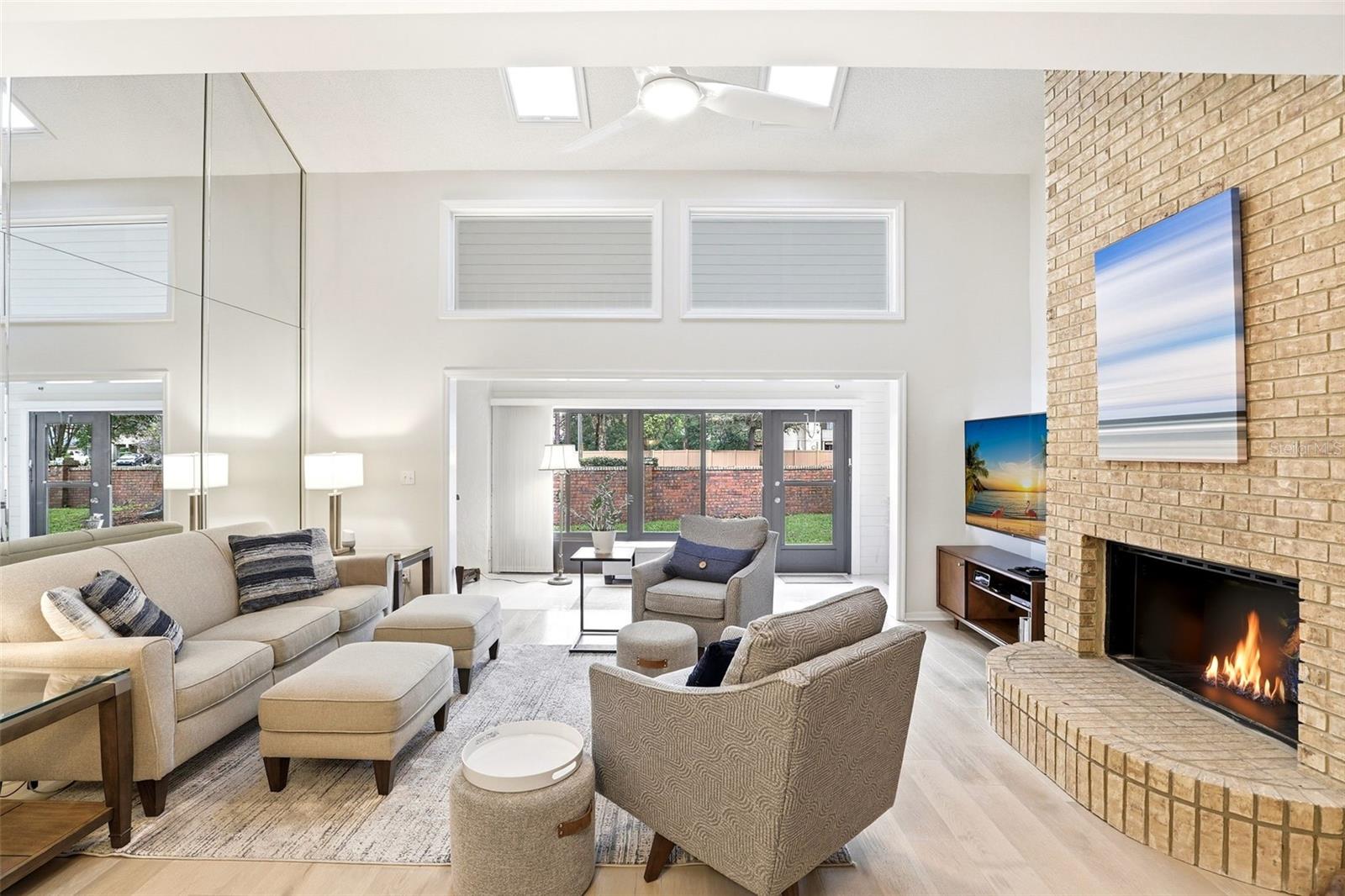 Image 16 of 53 For 121 Golf Club Drive