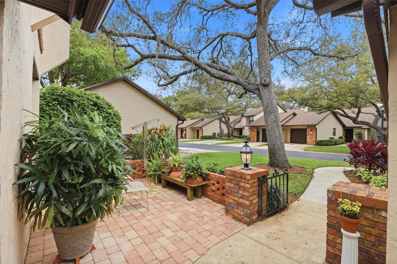 Image 2 of 53 For 121 Golf Club Drive