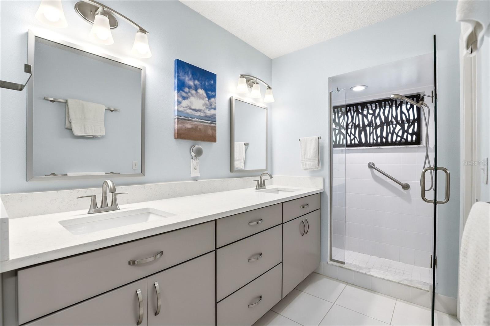 Image 25 of 53 For 121 Golf Club Drive