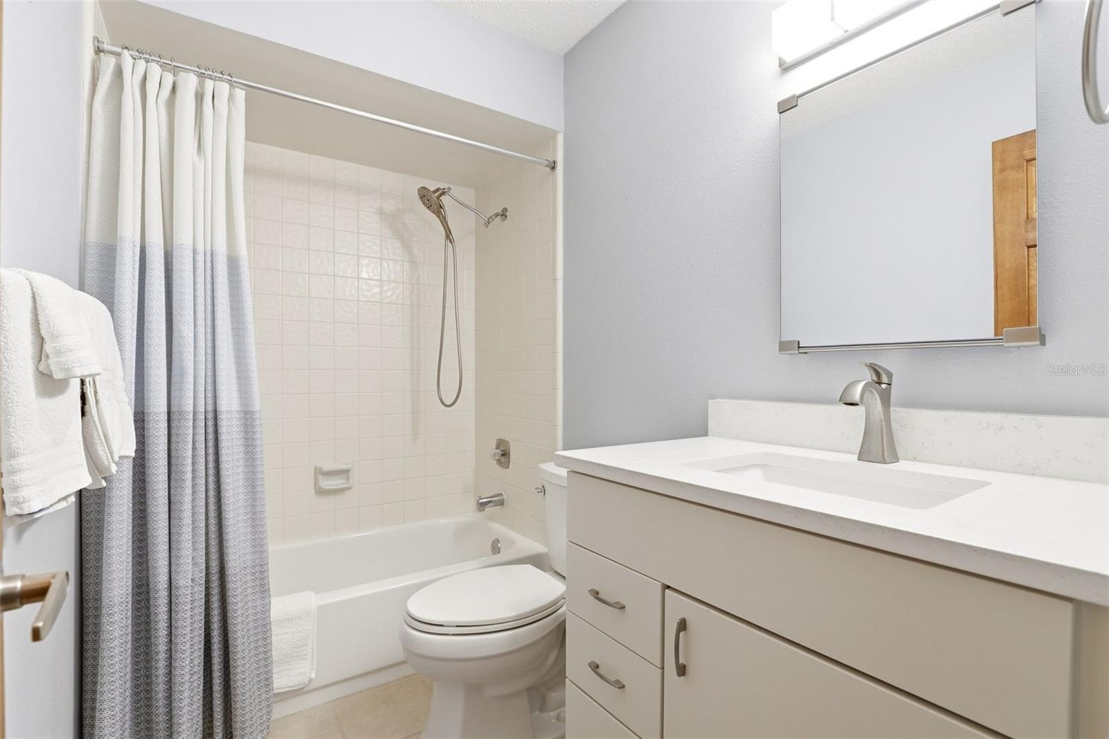 Image 30 of 53 For 121 Golf Club Drive