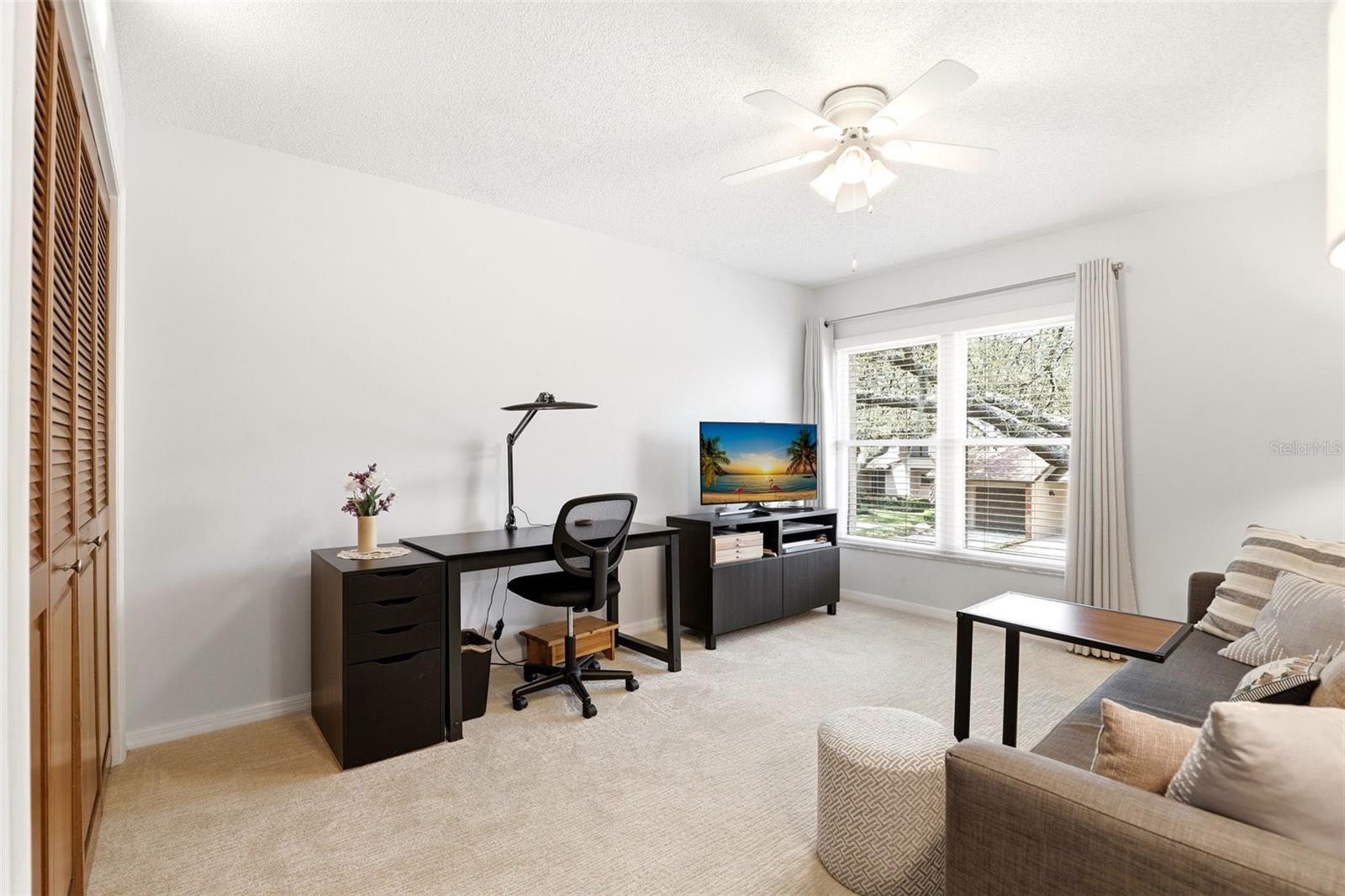 Image 31 of 53 For 121 Golf Club Drive