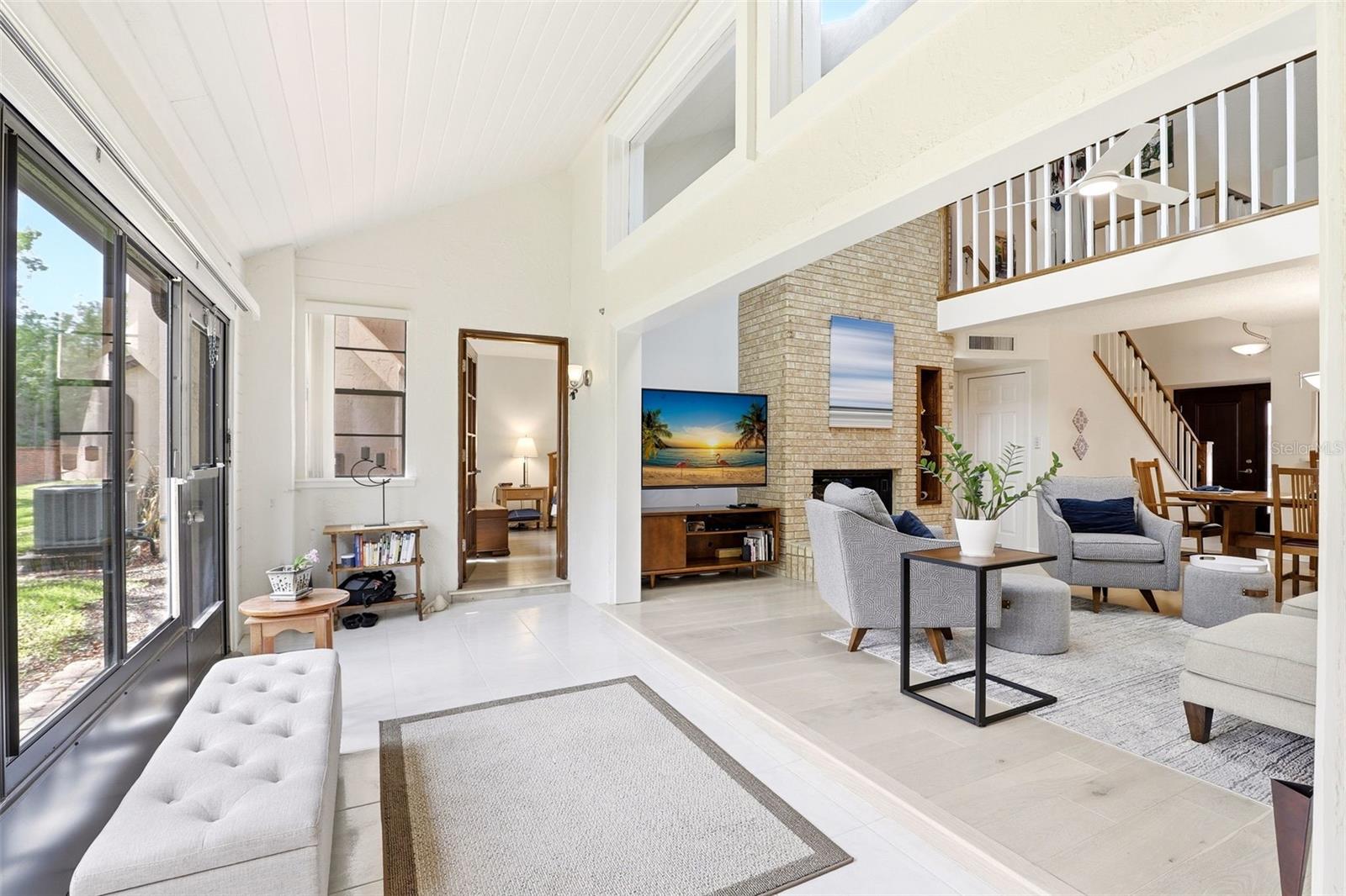 Image 5 of 53 For 121 Golf Club Drive