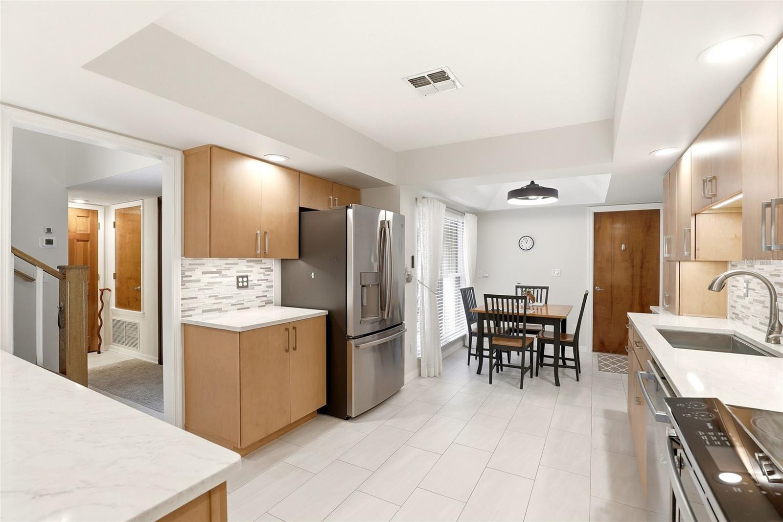 Image 9 of 53 For 121 Golf Club Drive