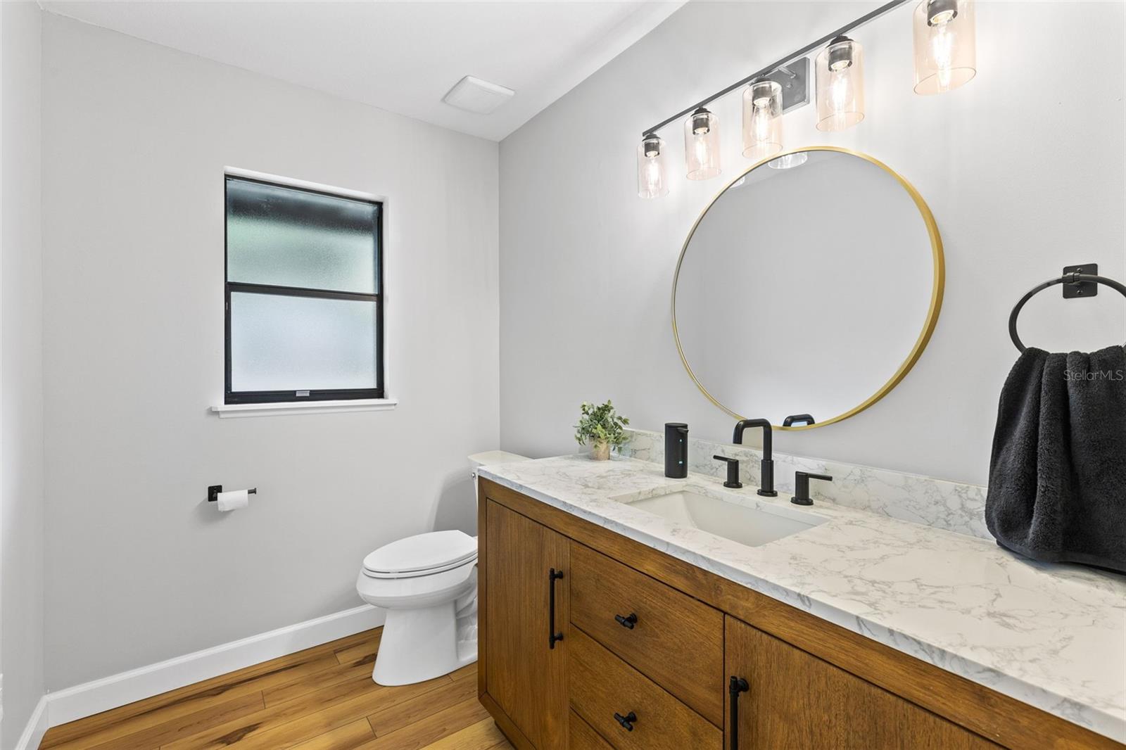 Image 12 of 60 For 100 Milinda Lane