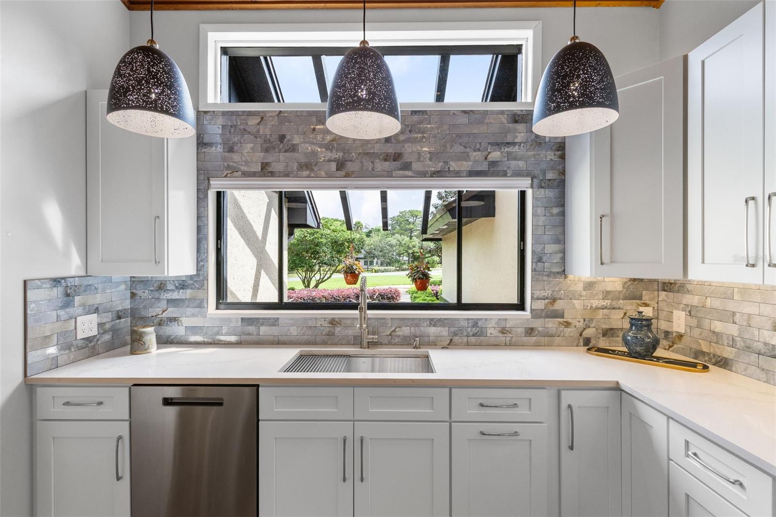 Image 28 of 60 For 100 Milinda Lane