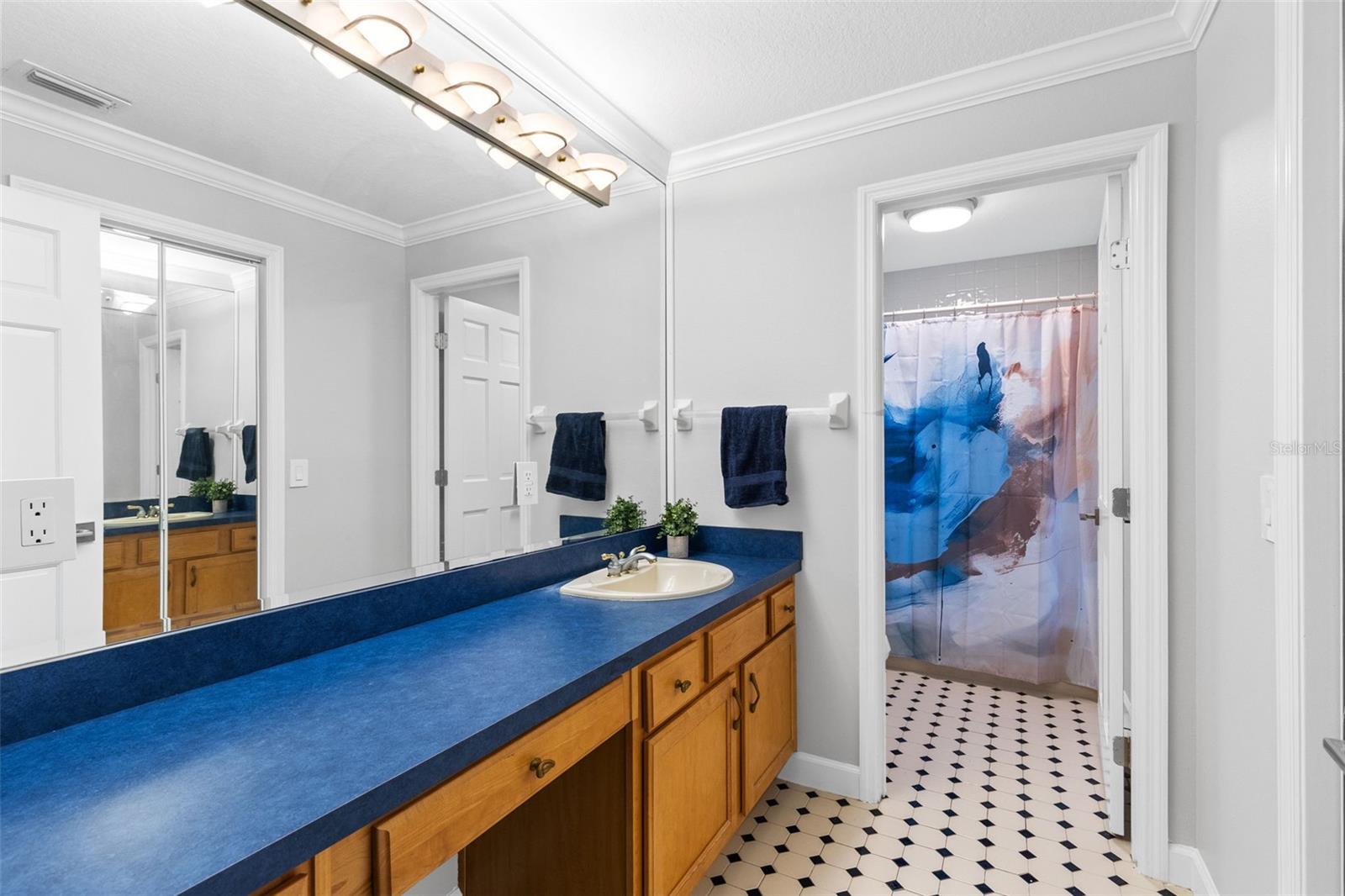 Image 40 of 60 For 100 Milinda Lane