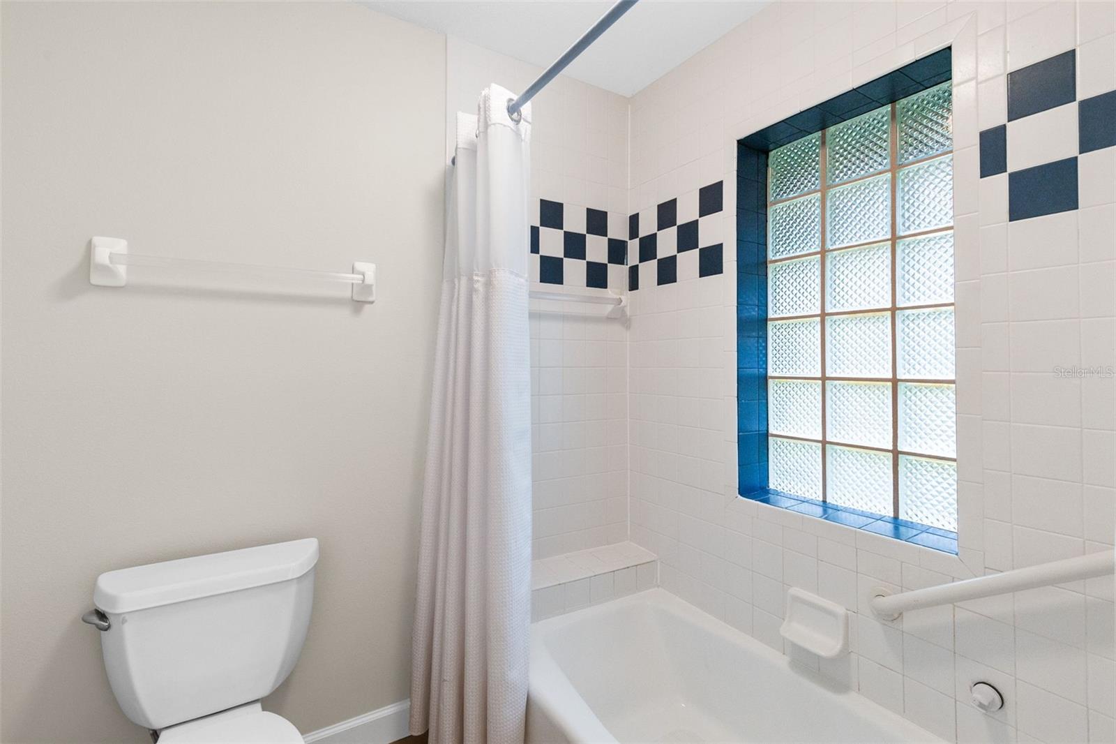 Image 44 of 60 For 100 Milinda Lane