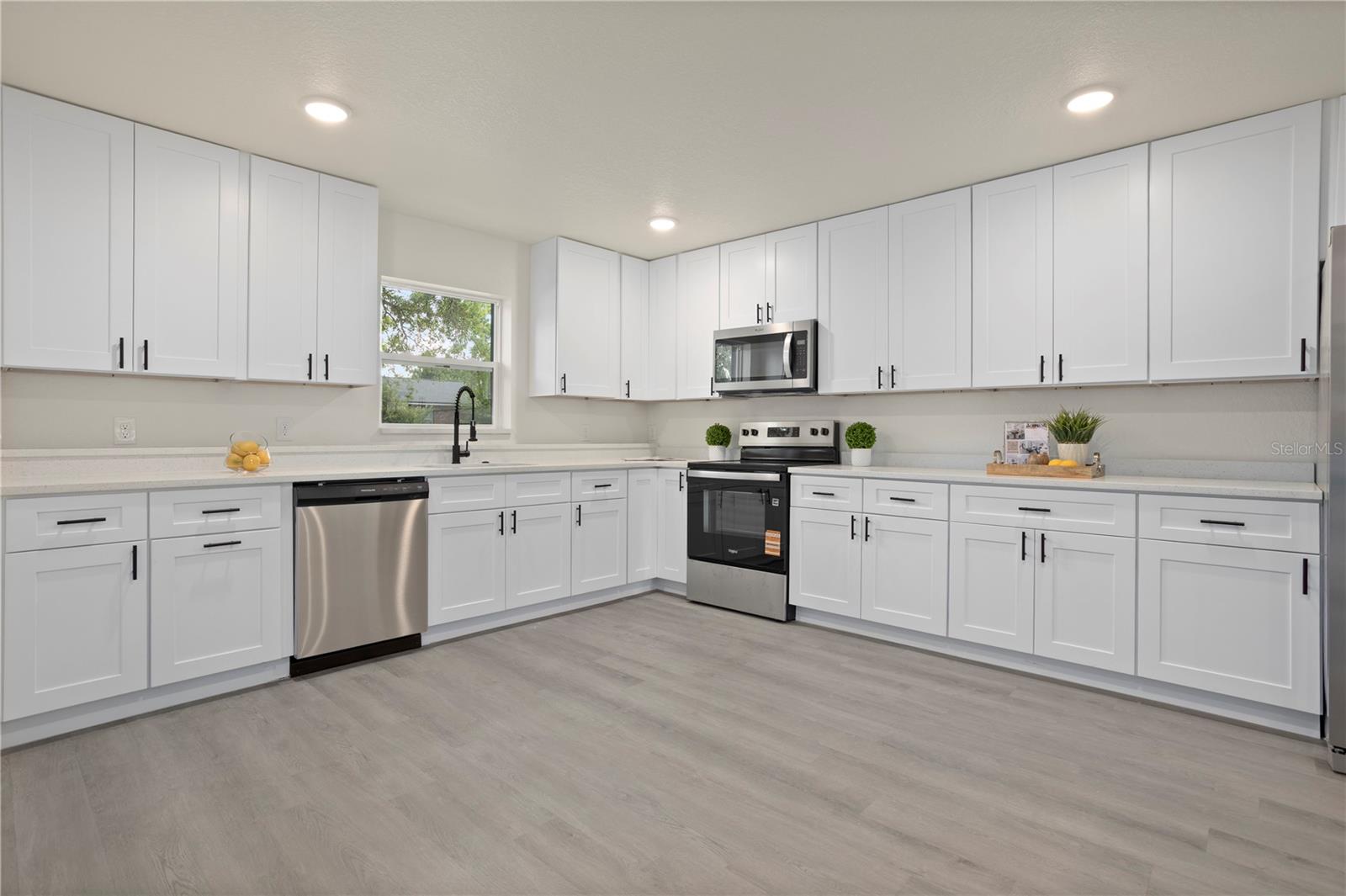 Image 13 of 31 For 1103 Sagamore Drive