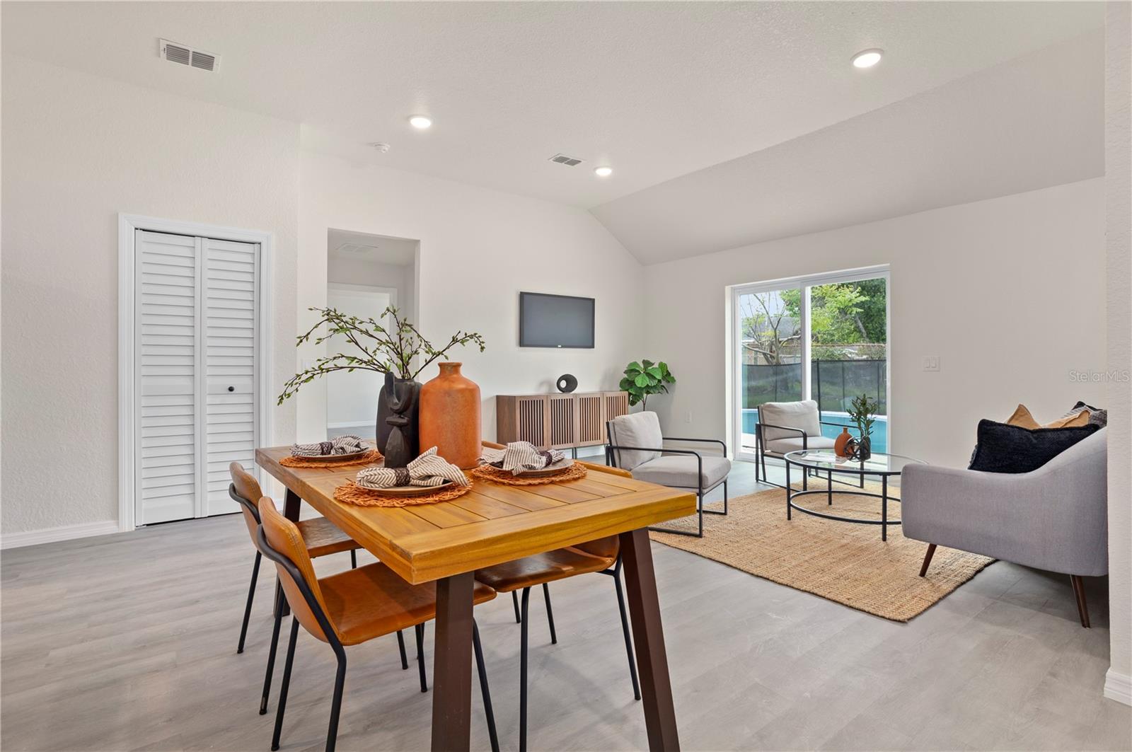 Image 4 of 31 For 1103 Sagamore Drive