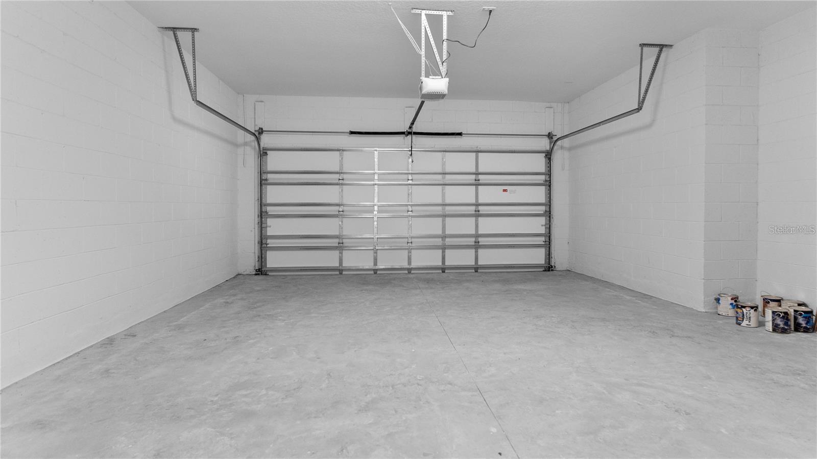 Image 16 of 25 For 14503 Crestavista Avenue