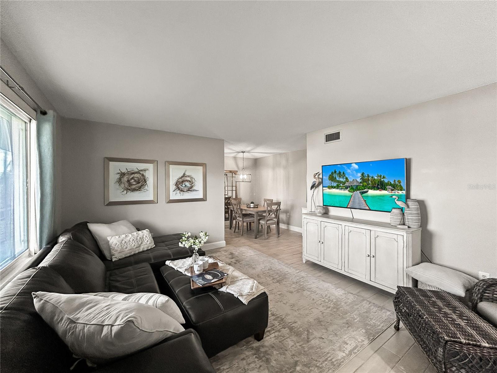 Image 2 of 32 For 1600 Lake Parker Drive C4