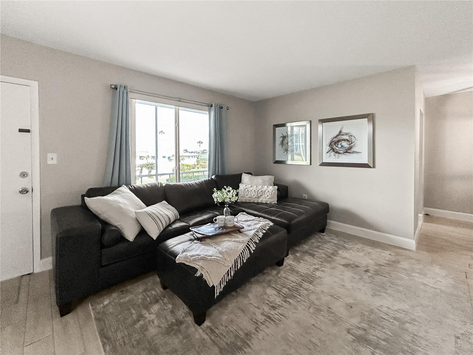 Image 4 of 32 For 1600 Lake Parker Drive C4