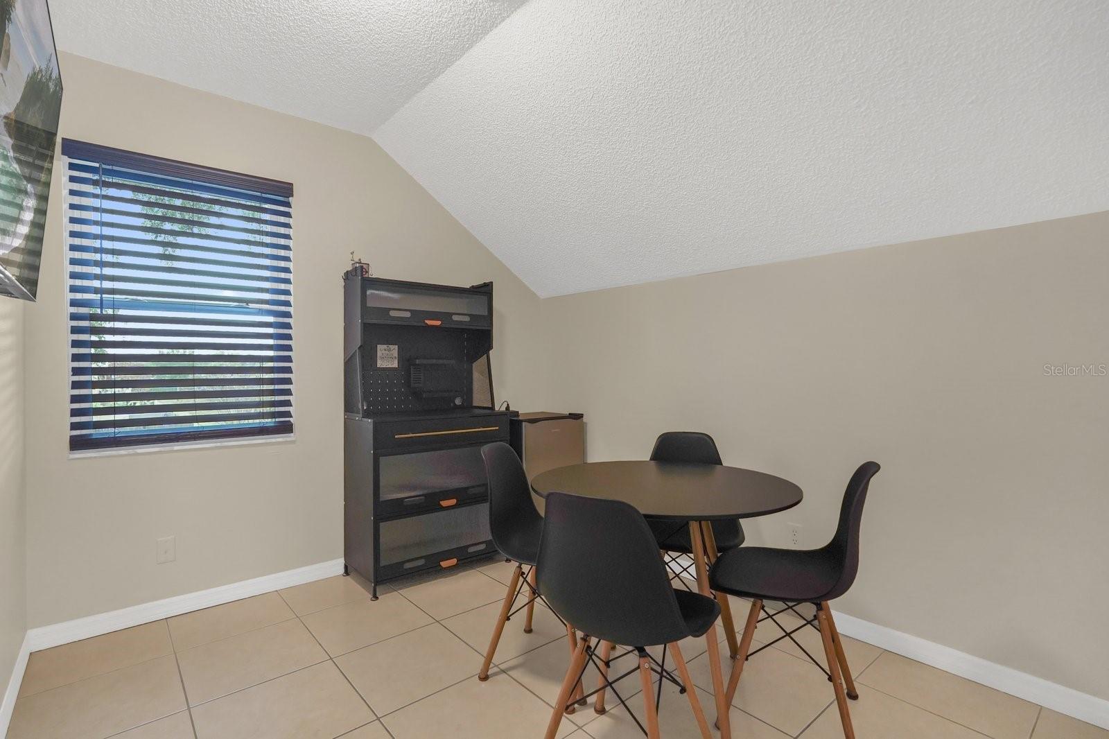 Image 21 of 37 For 1558 Brookebridge Drive