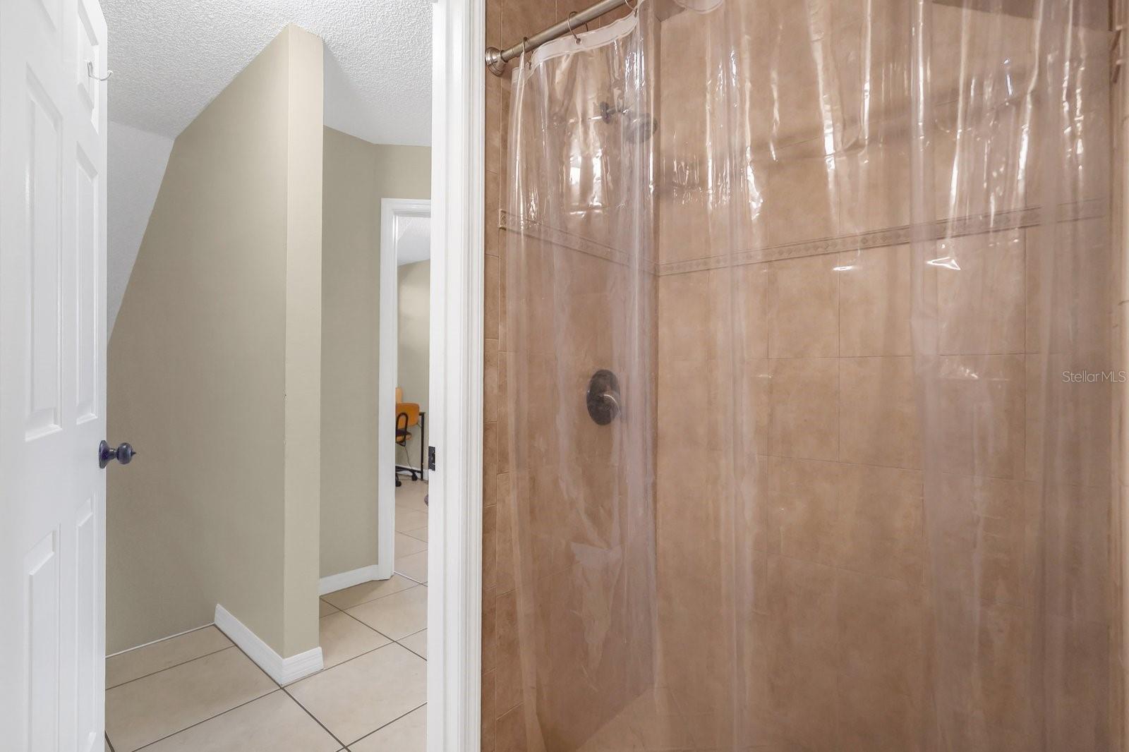 Image 23 of 37 For 1558 Brookebridge Drive