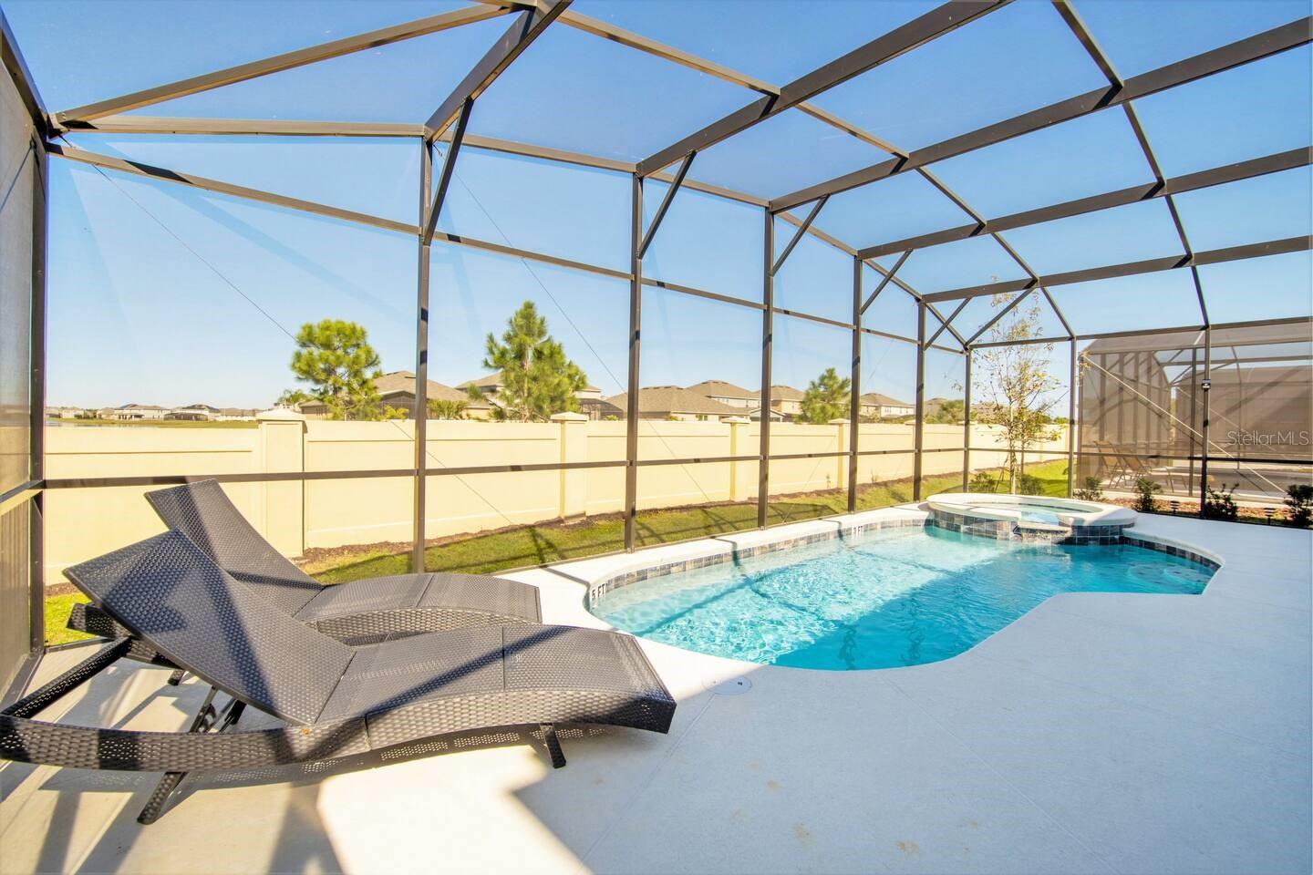 Image 18 of 35 For 2665 Calistoga Avenue