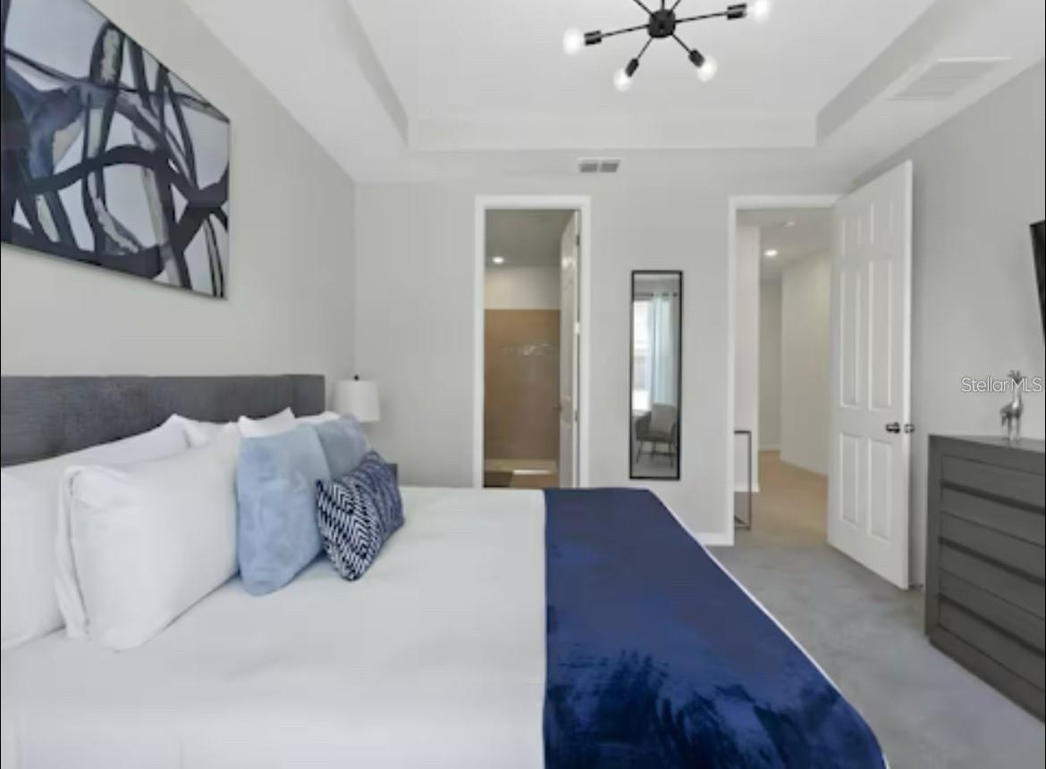 Image 11 of 35 For 1929 Tropical Palms Circle