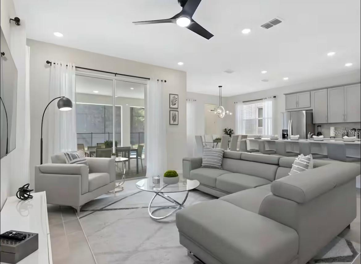 Image 21 of 35 For 1929 Tropical Palms Circle