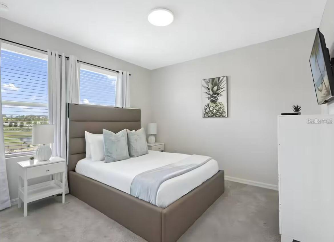 Image 6 of 35 For 1929 Tropical Palms Circle