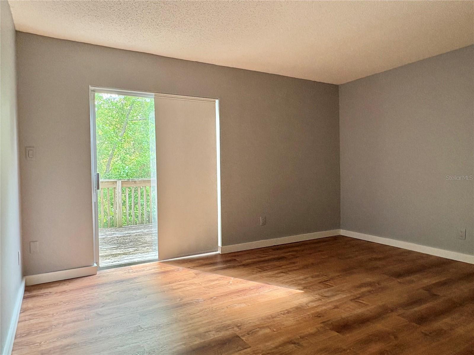 Image 14 of 27 For 661 Wildflower Court