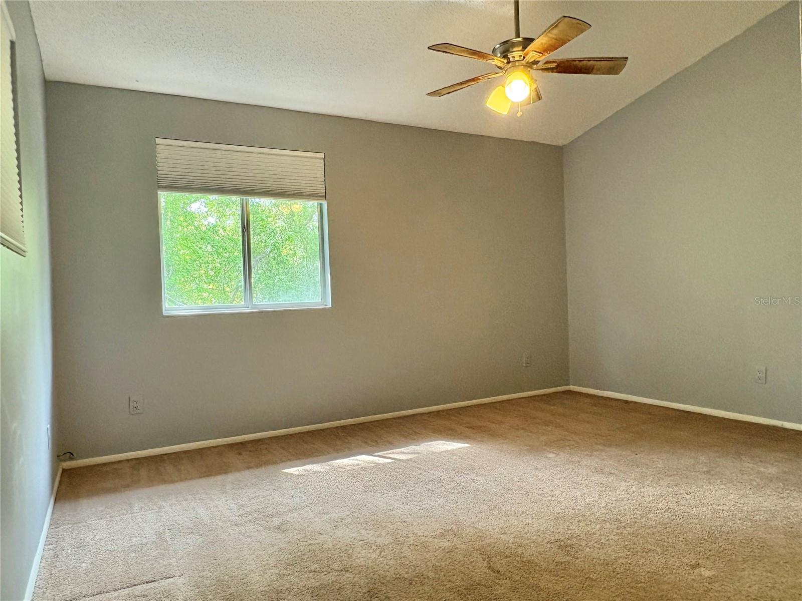 Image 19 of 27 For 661 Wildflower Court