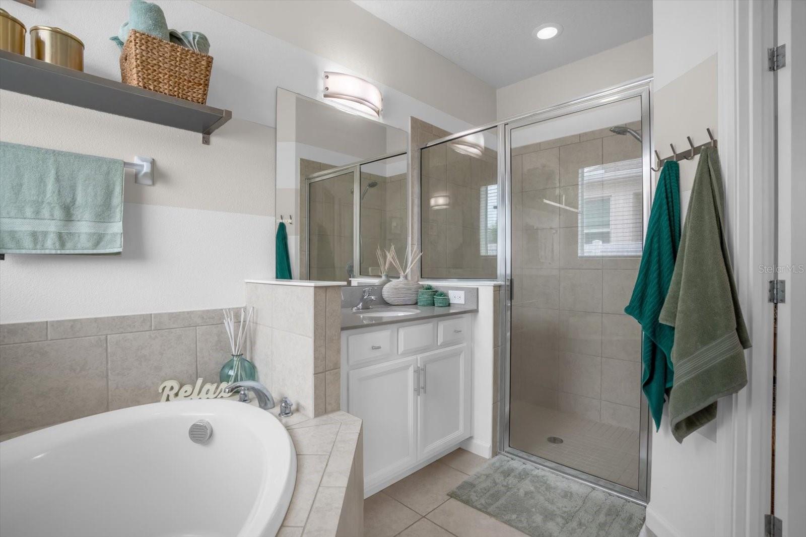 Image 18 of 33 For 821 Opal Court