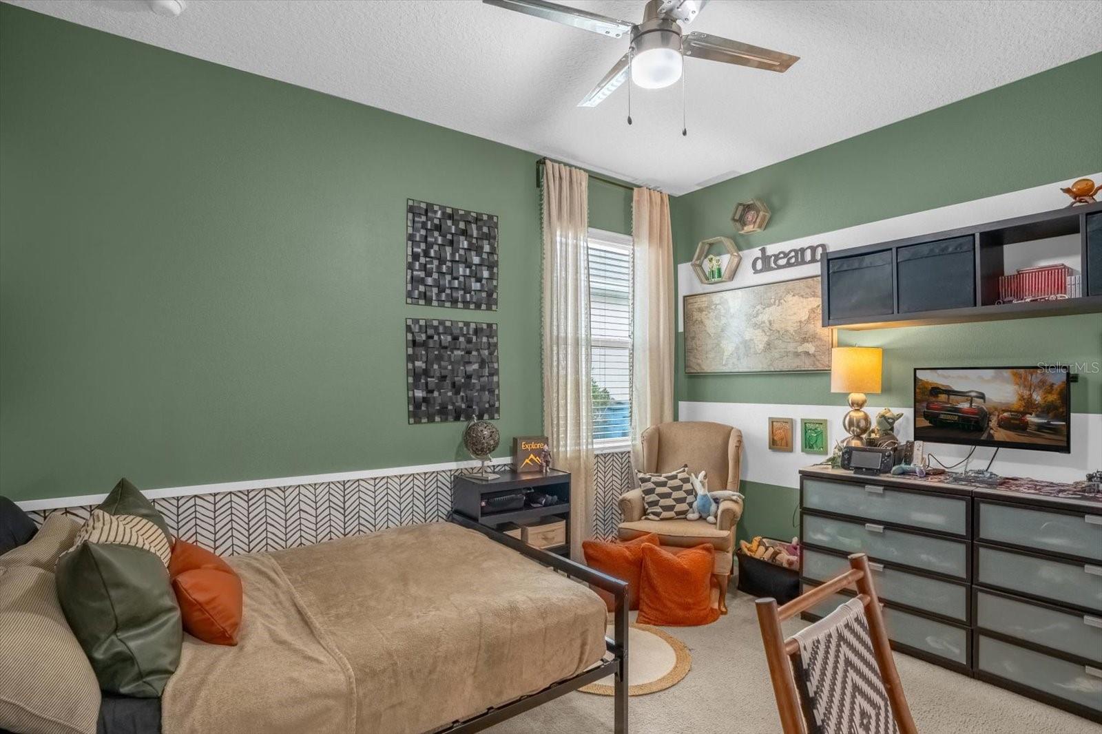 Image 23 of 33 For 821 Opal Court