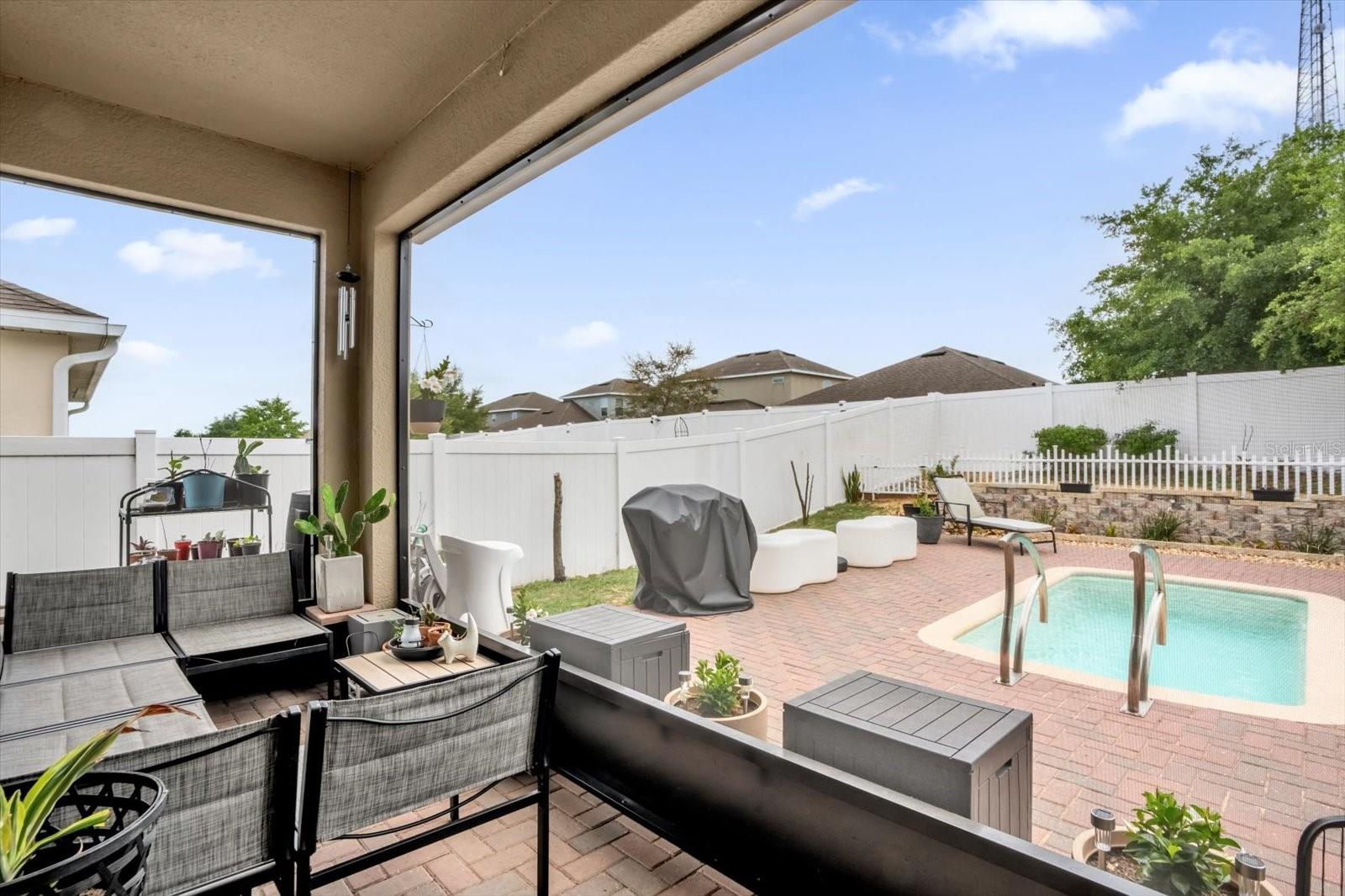 Image 25 of 33 For 821 Opal Court