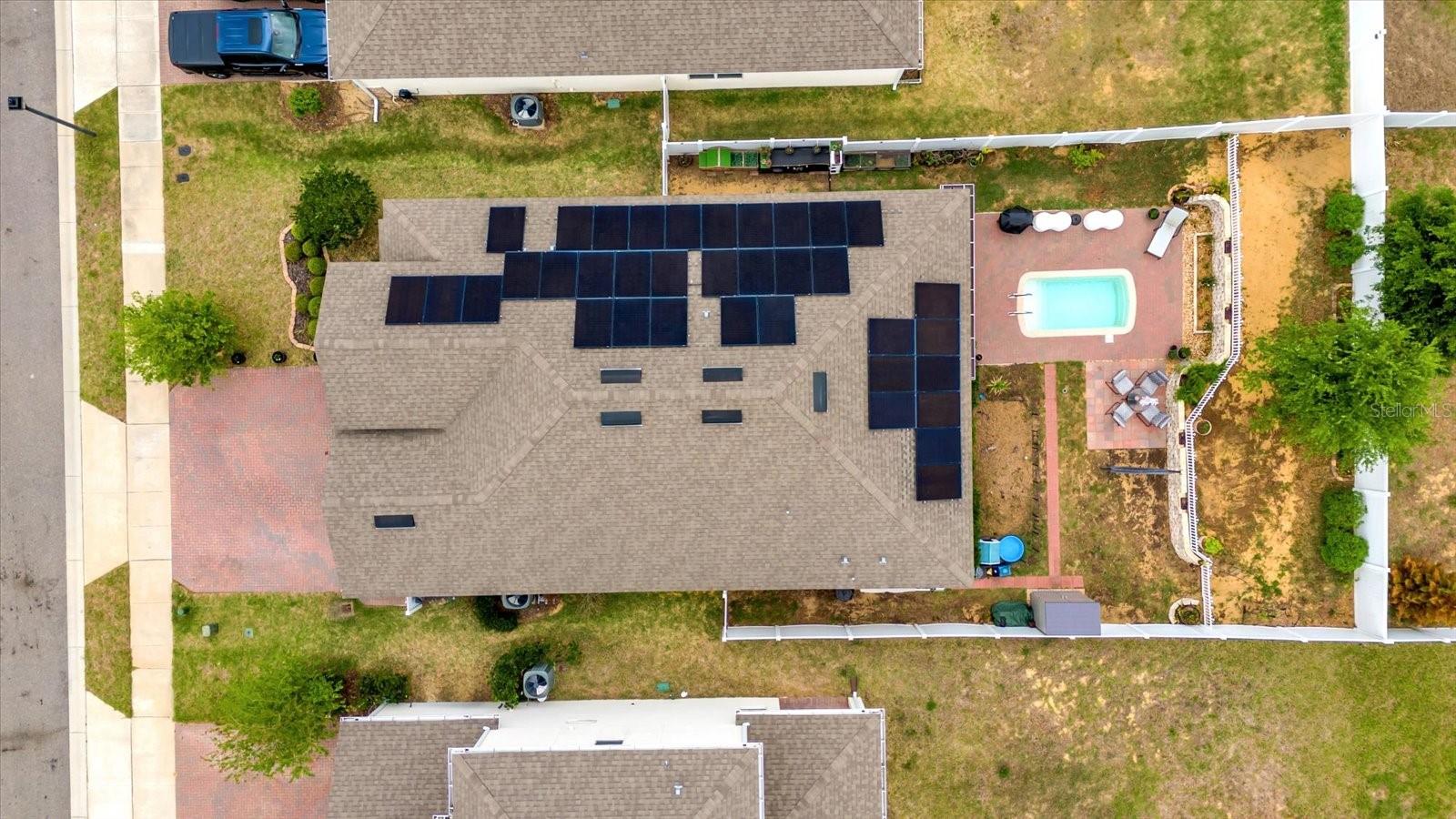 Image 27 of 33 For 821 Opal Court