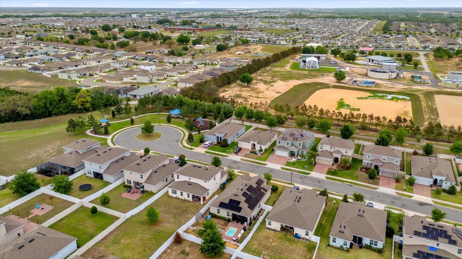 Image 29 of 33 For 821 Opal Court