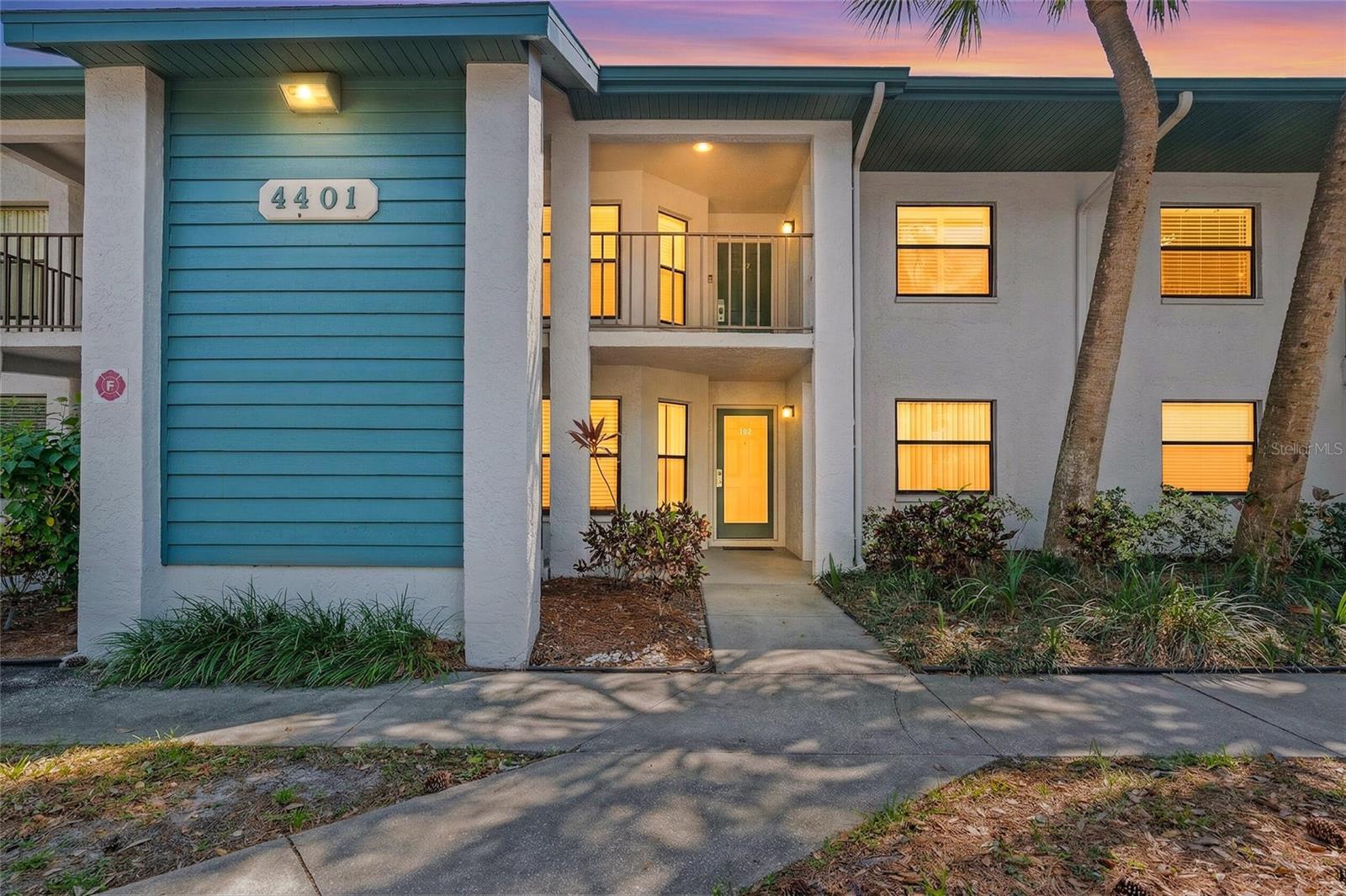 Image 2 of 40 For 4401 46th Avenue W 102