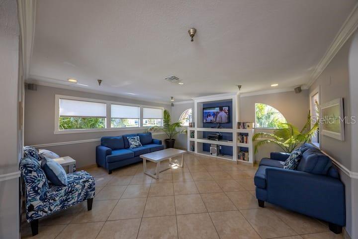 Image 39 of 40 For 4401 46th Avenue W 102