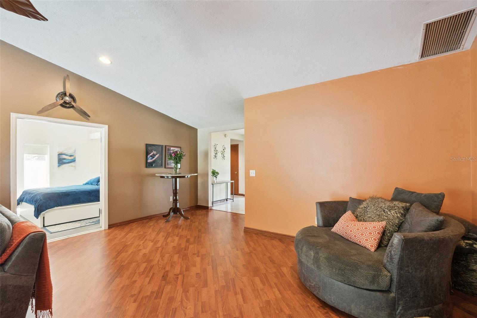 Image 19 of 86 For 3501 Hill Stream Avenue