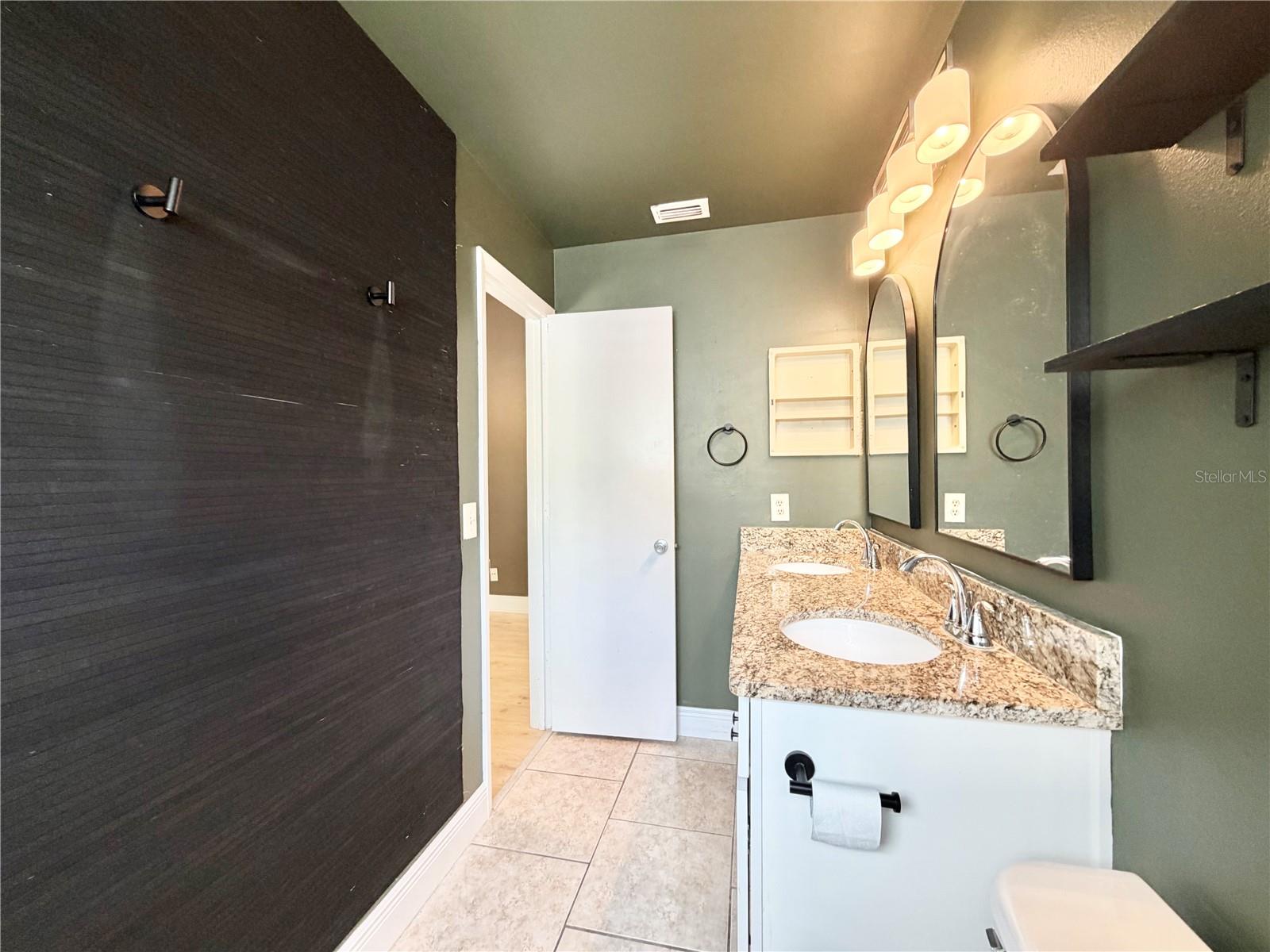 Image 16 of 33 For 10227 Comfort Circle