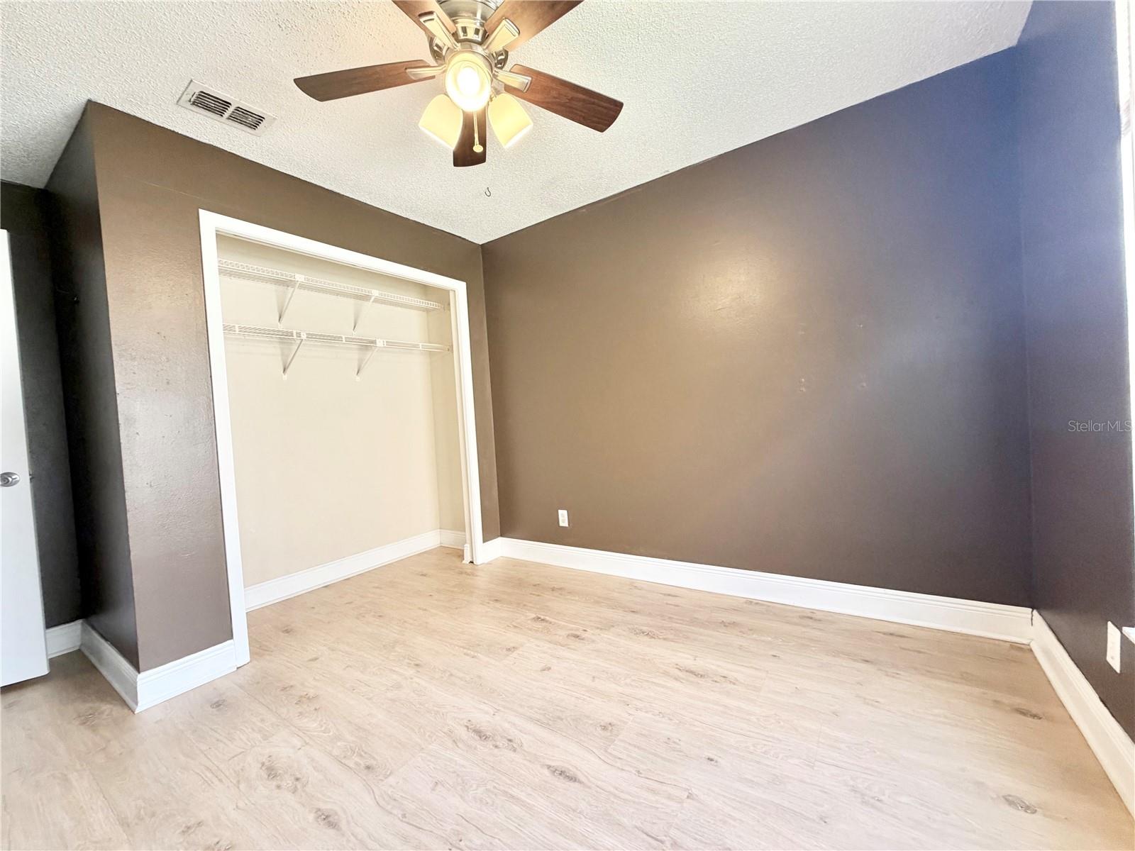 Image 21 of 33 For 10227 Comfort Circle