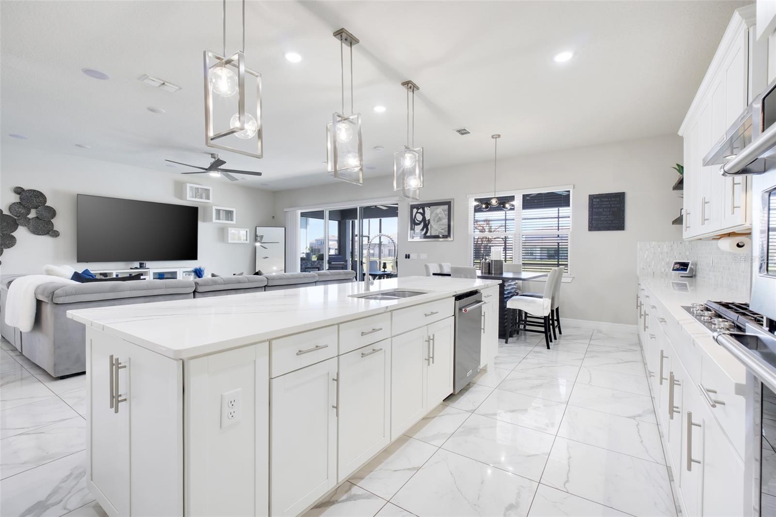 Image 22 of 74 For 13827 Tybee Beach Lane