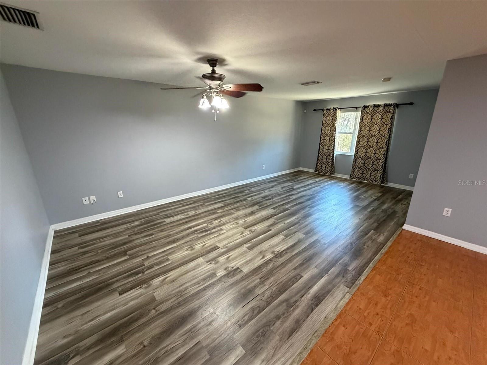 Image 26 of 28 For 9816 Granada Court