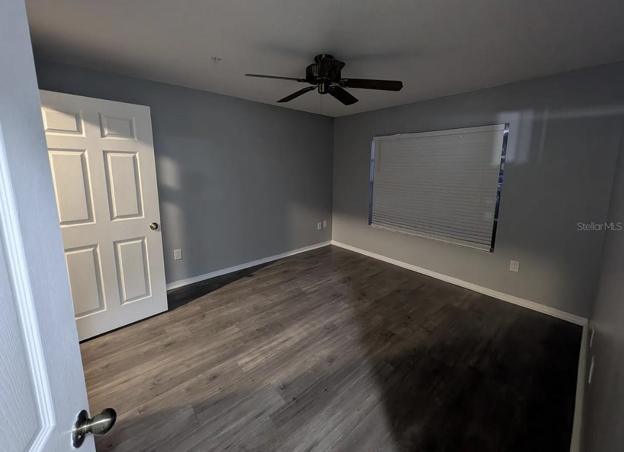 Image 10 of 19 For 1920 Summer Club Drive 112