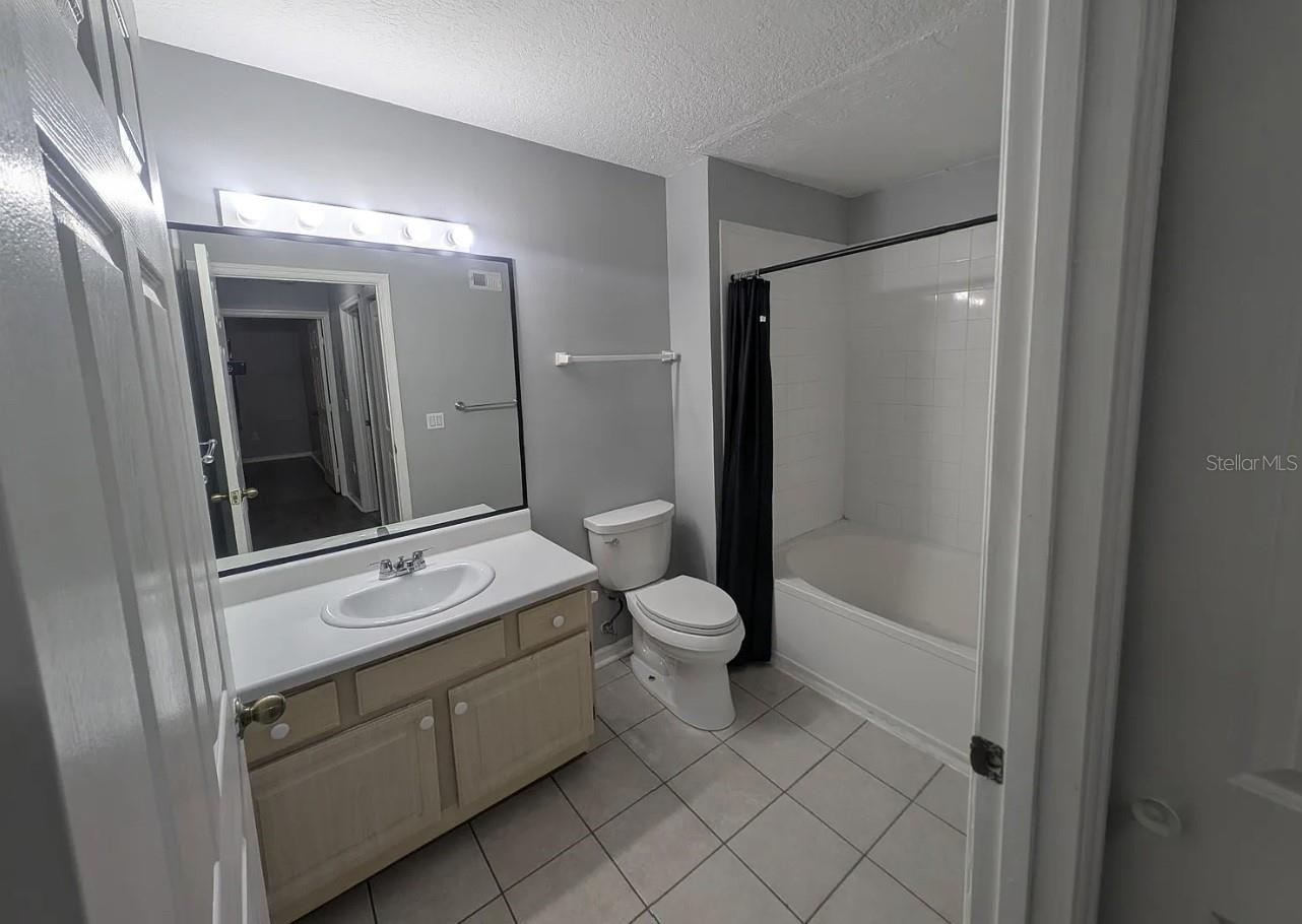 Image 7 of 19 For 1920 Summer Club Drive 112