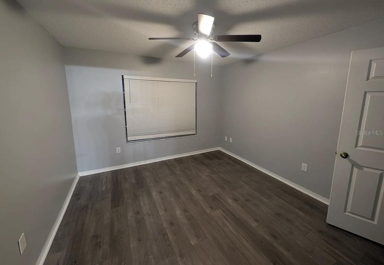 Image 8 of 19 For 1920 Summer Club Drive 112