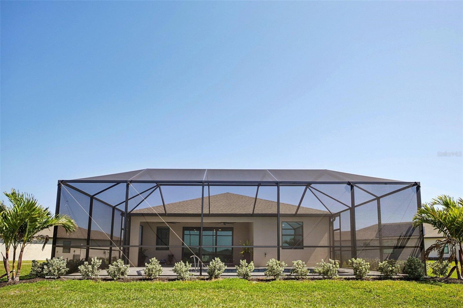 Listing photo id 20 for 1885 Crossvine Court